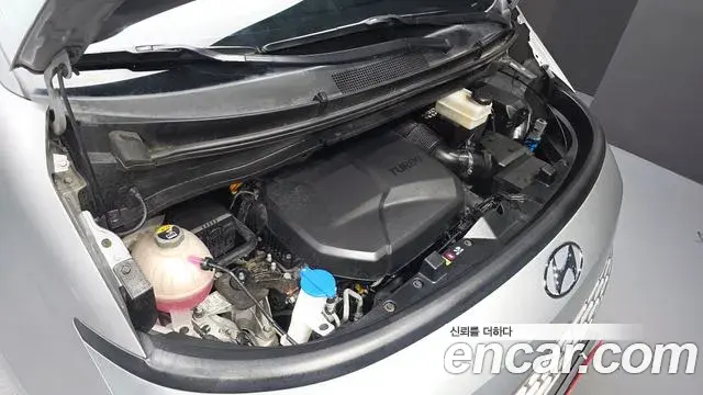 Hyundai Staria 2022 — Фото 6/20