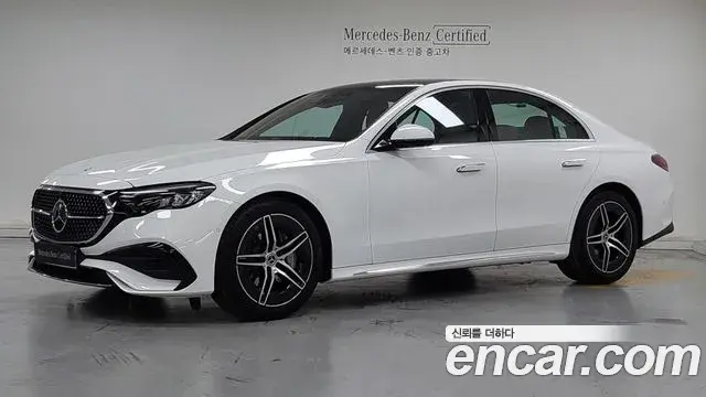 Mercedes-Benz E-Class 2026 — Photo 10/17