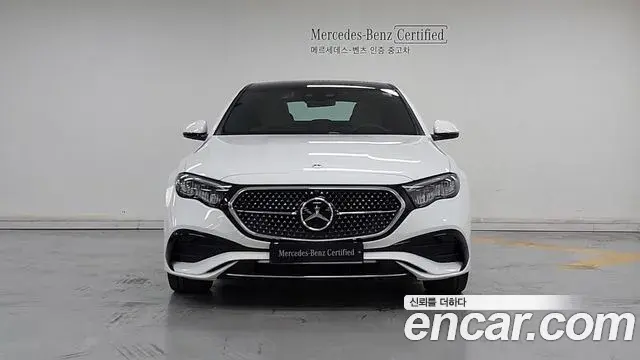 Mercedes-Benz E-Class 2026 — Photo 2/17
