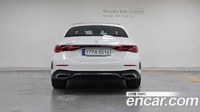 Mercedes-Benz E-Class 2026 — Photo 3/17