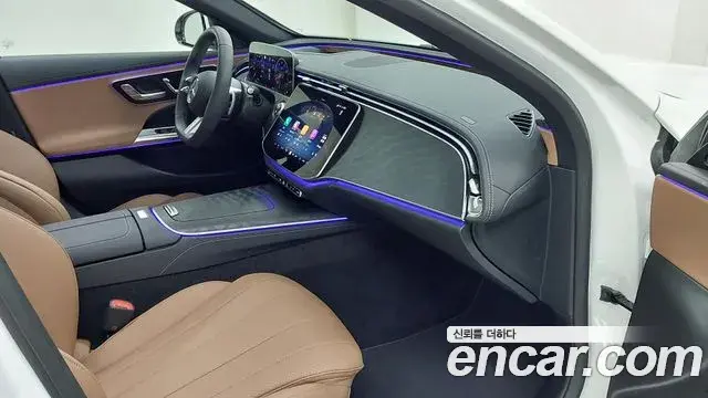 Mercedes-Benz E-Class 2026 — Photo 8/17