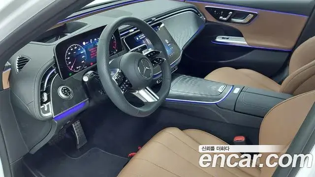 Mercedes-Benz E-Class 2026 — Photo 14/17