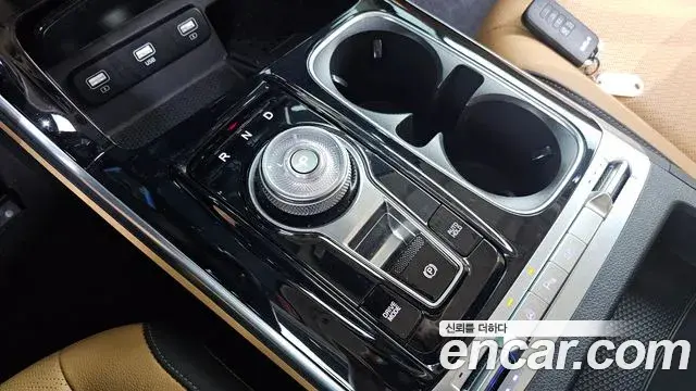 Kia Carnival 2022 — Фото 9/20
