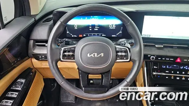 Kia Carnival 2022 — Фото 17/20