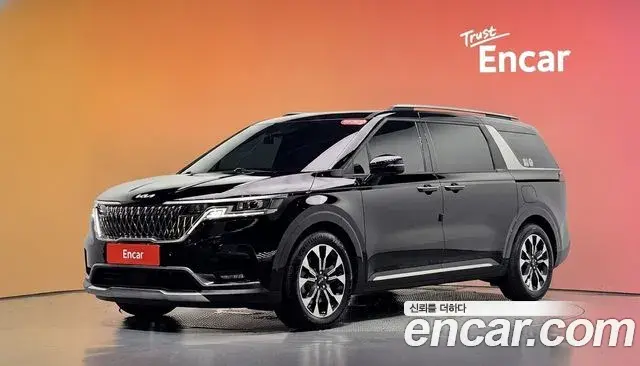 Kia Carnival 2022 — Фото 1/20