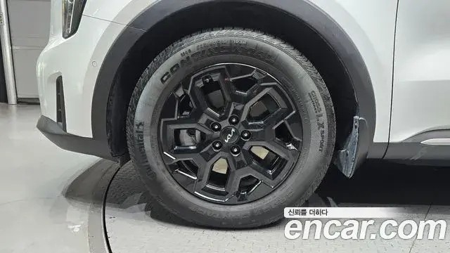 Kia Sorento 2024 — Photo 5/20