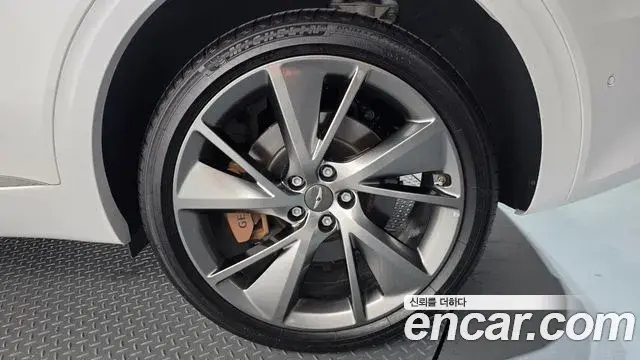 Genesis GV70 2023 — Photo 27/37