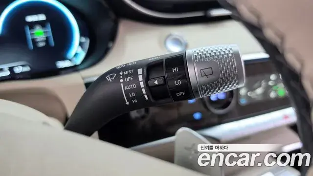 Genesis GV70 2023 — Photo 37/37