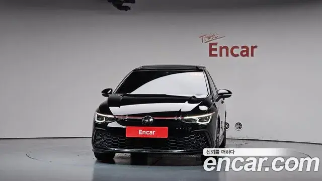 Volkswagen Golf 2024 — Şəkil 34/39