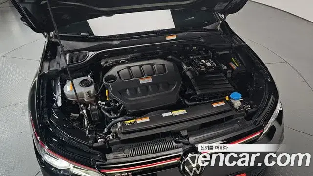 Volkswagen Golf 2024 — Şəkil 29/39