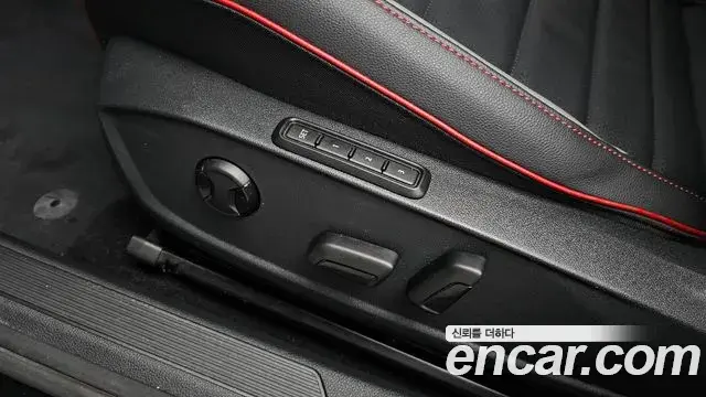Volkswagen Golf 2024 — Şəkil 18/39
