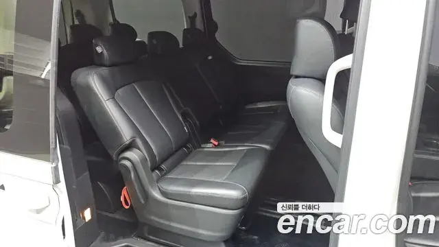 Hyundai Staria 2023 — Photo 11/20