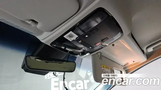Hyundai Staria 2023 — Photo 19/20
