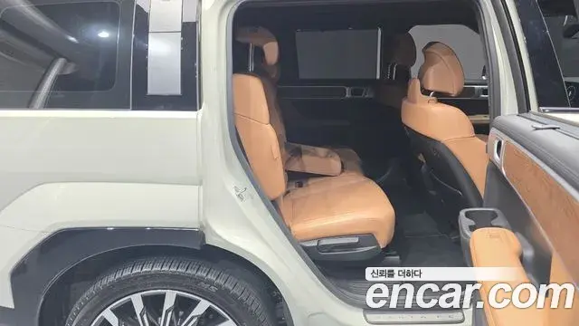 Hyundai Santa Fe 2023 — Фото 11/20