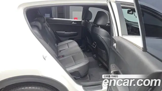Kia Sportage The Bold 2020 — Фото 12/20