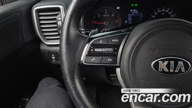 Kia Sportage The Bold 2020 — Фото 17/20
