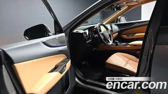 Lexus NX350h 2025 — Şəkil 33/42