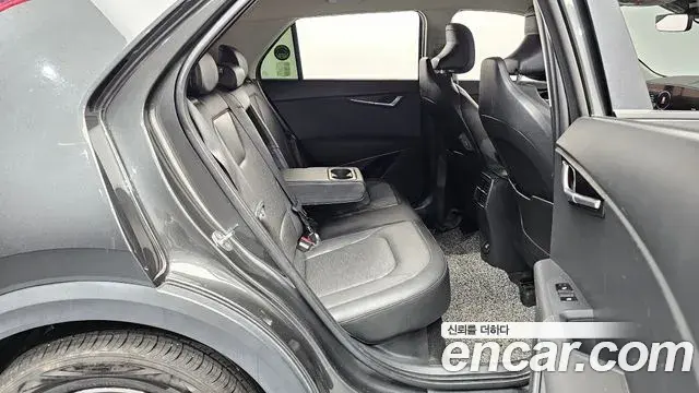 Kia Niro 2023 — Фото 11/20