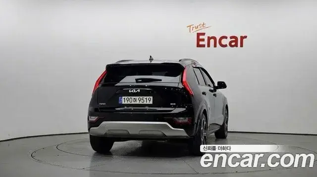 Kia Niro 2022 — Фото 4/20