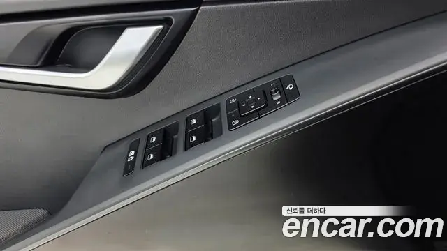 Kia Niro 2022 — Фото 19/20