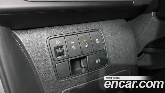 Hyundai Staria 2024 — Фото 15/20