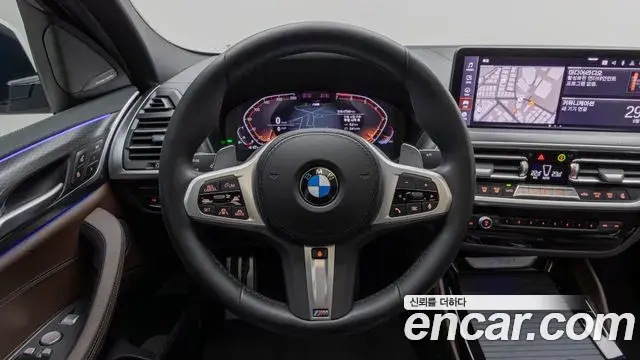 BMW X4 2023 — Photo 12/20