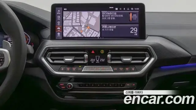 BMW X4 2023 — Photo 13/20