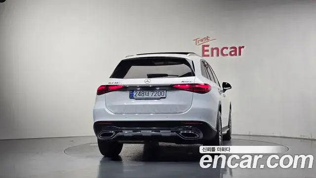 Mercedes-Benz GLC-Class 2023 — Photo 4/20