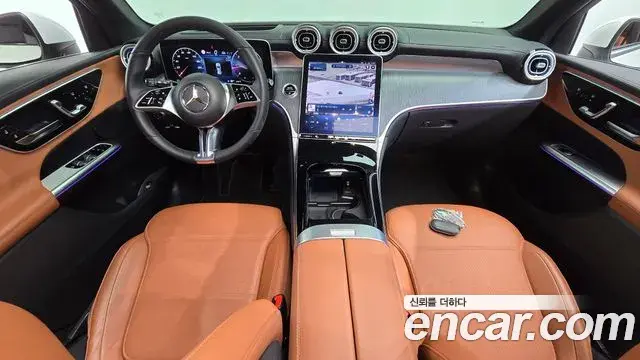 Mercedes-Benz GLC-Class 2023 — Photo 7/20