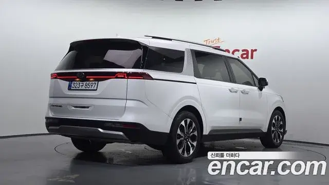 Kia Carnival 2020 — Фото 2/20