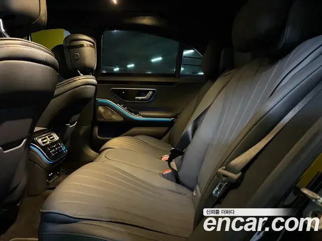 Mercedes-Benz S-Class 2023 — Фото 10/20