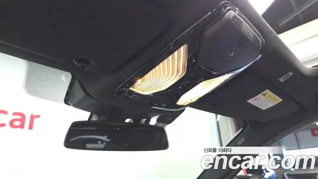 BMW 5 Series 2019 — Şəkil 18/20