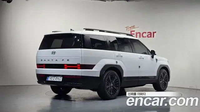 Hyundai Santa Fe 2024 — Photo 2/20