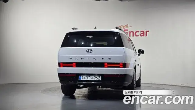 Hyundai Santa Fe 2024 — Photo 4/20