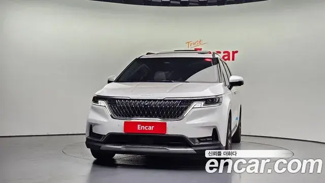 Kia Carnival 2023 — Фото 3/20