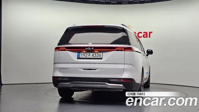 Kia Carnival 2023 — Фото 4/20