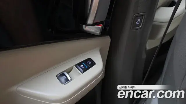 Kia Carnival 2023 — Фото 20/20