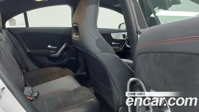 Mercedes-Benz CLA-Class 2026 — Photo 8/17