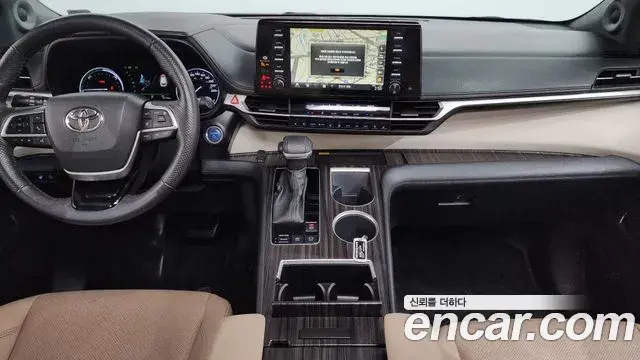 Toyota Sienna 2023 — Photo 7/20