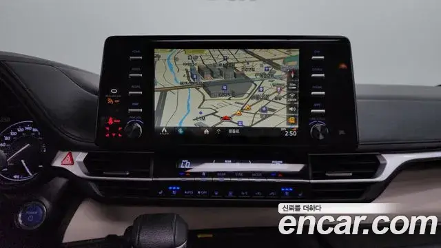 Toyota Sienna 2023 — Photo 13/20