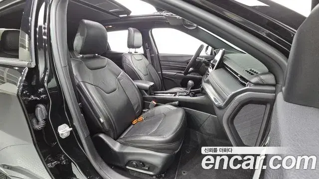 Jeep Compass 2022 — Photo 4/37