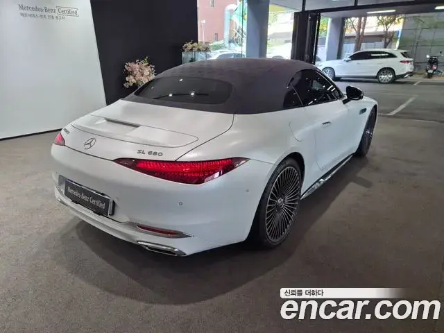 Mercedes-Benz SL-Class 2026 — Photo 9/20