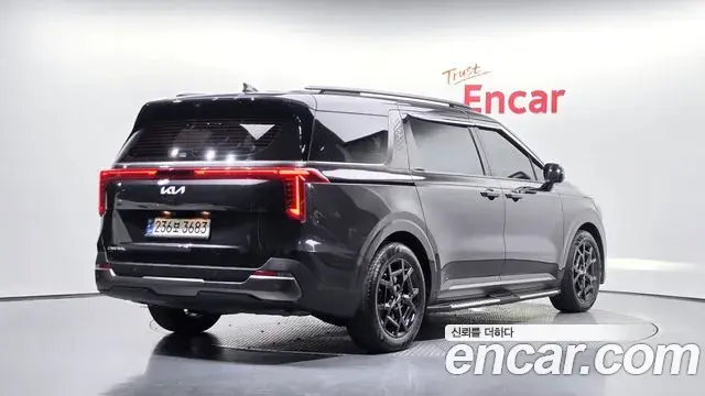 Kia Carnival 2024 — Photo 2/20
