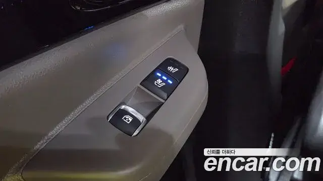 Kia Carnival 2024 — Photo 12/20