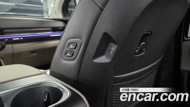 Kia Carnival 2024 — Photo 14/20
