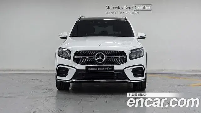 Mercedes-Benz GLB-Class 2024 — Photo 2/17