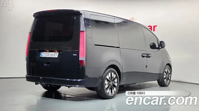 Hyundai Staria 2024 — Фото 2/20