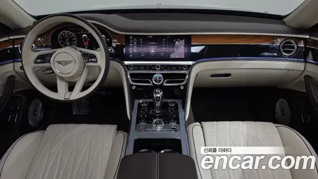 Bentley Flying Spur 2023 — Фото 7/20