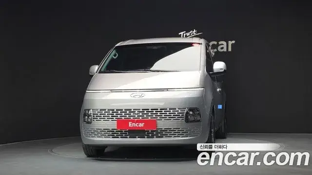 Hyundai Staria 2024 — Фото 3/20
