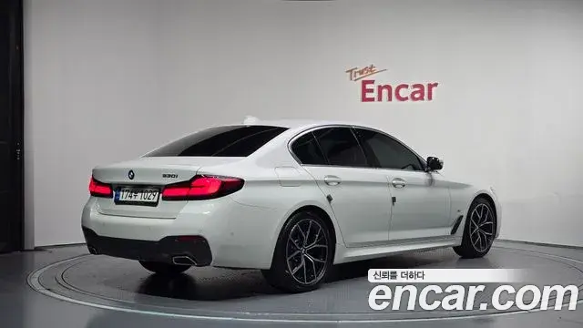 BMW 5 Series 2022 — Photo 2/20